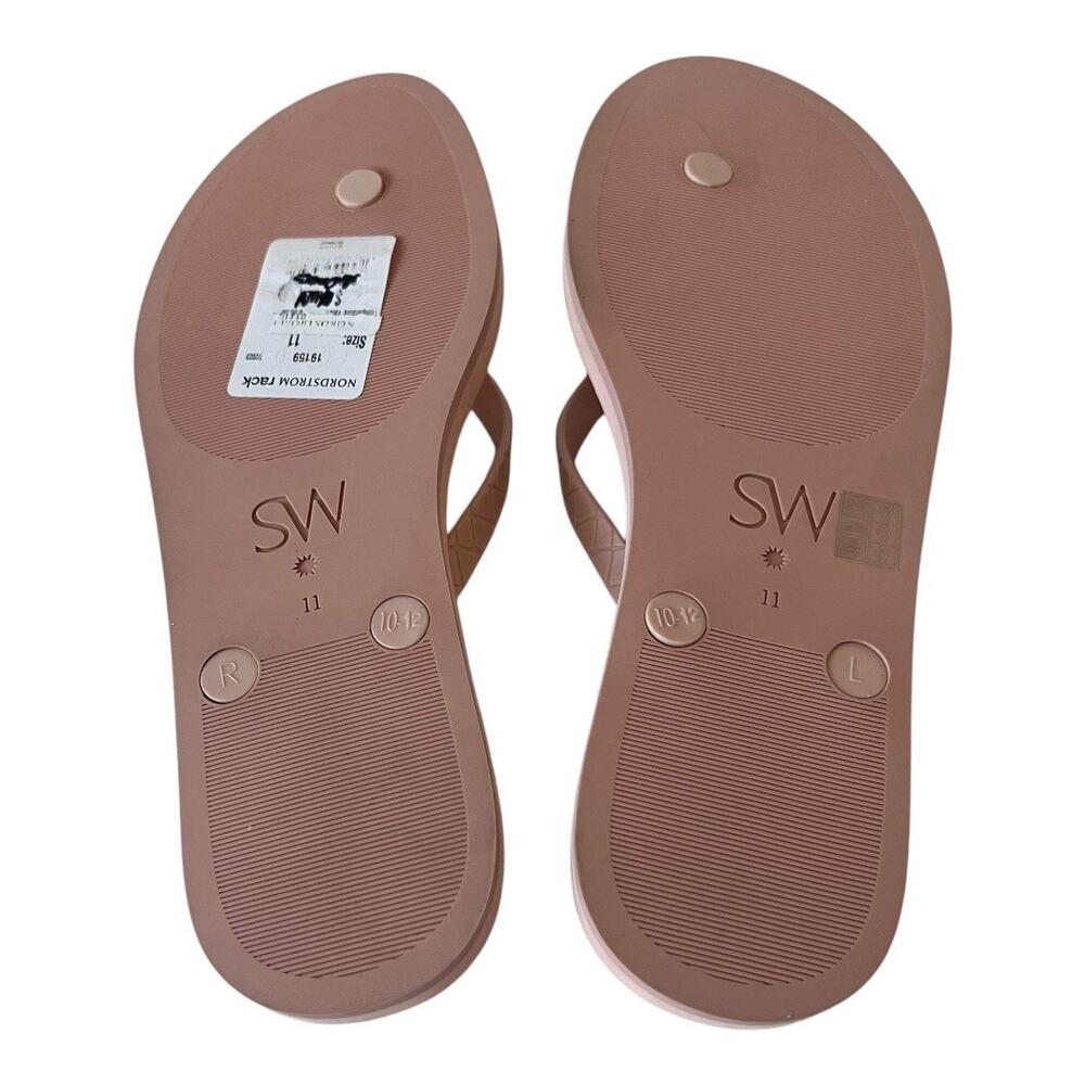 Stuart Weitzman Embossed Flip Flop Thong Sandals … - image 7